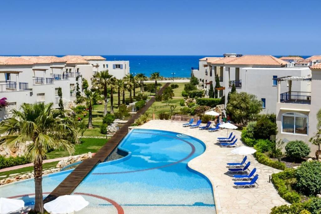 Odyssey Beach Front Apartment Chania  Екстер'єр фото