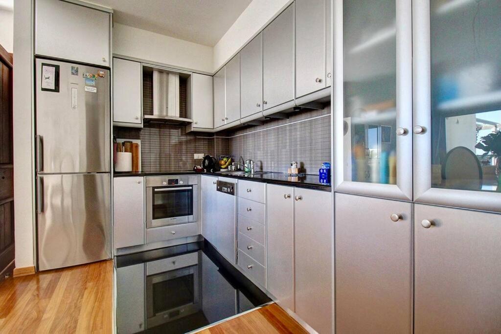 Odyssey Beach Front Apartment Chania  Екстер'єр фото