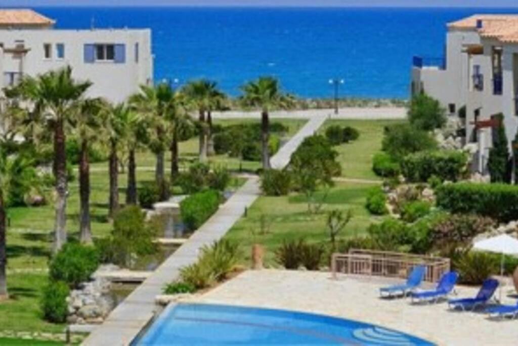 Odyssey Beach Front Apartment Chania  Екстер'єр фото