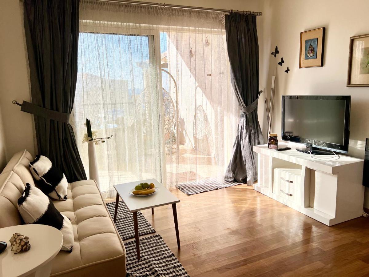 Odyssey Beach Front Apartment Chania  Екстер'єр фото